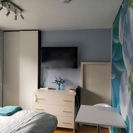 شقة Self Catering Studio Flat إدنبرة المظهر الخارجي الصورة