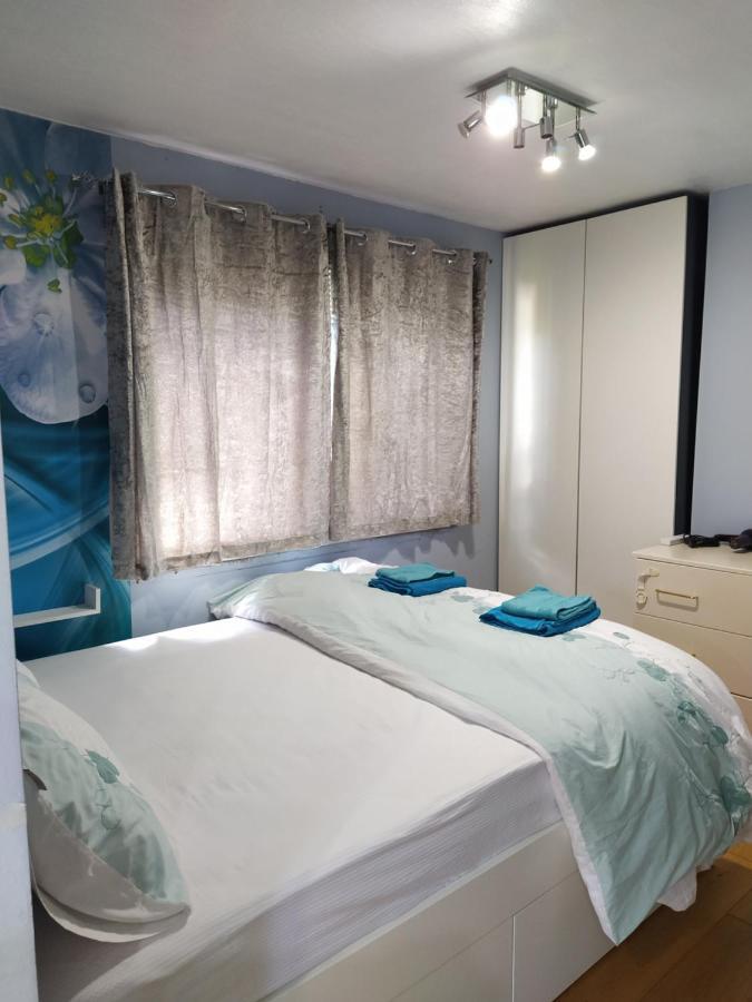 شقة Self Catering Studio Flat إدنبرة المظهر الخارجي الصورة