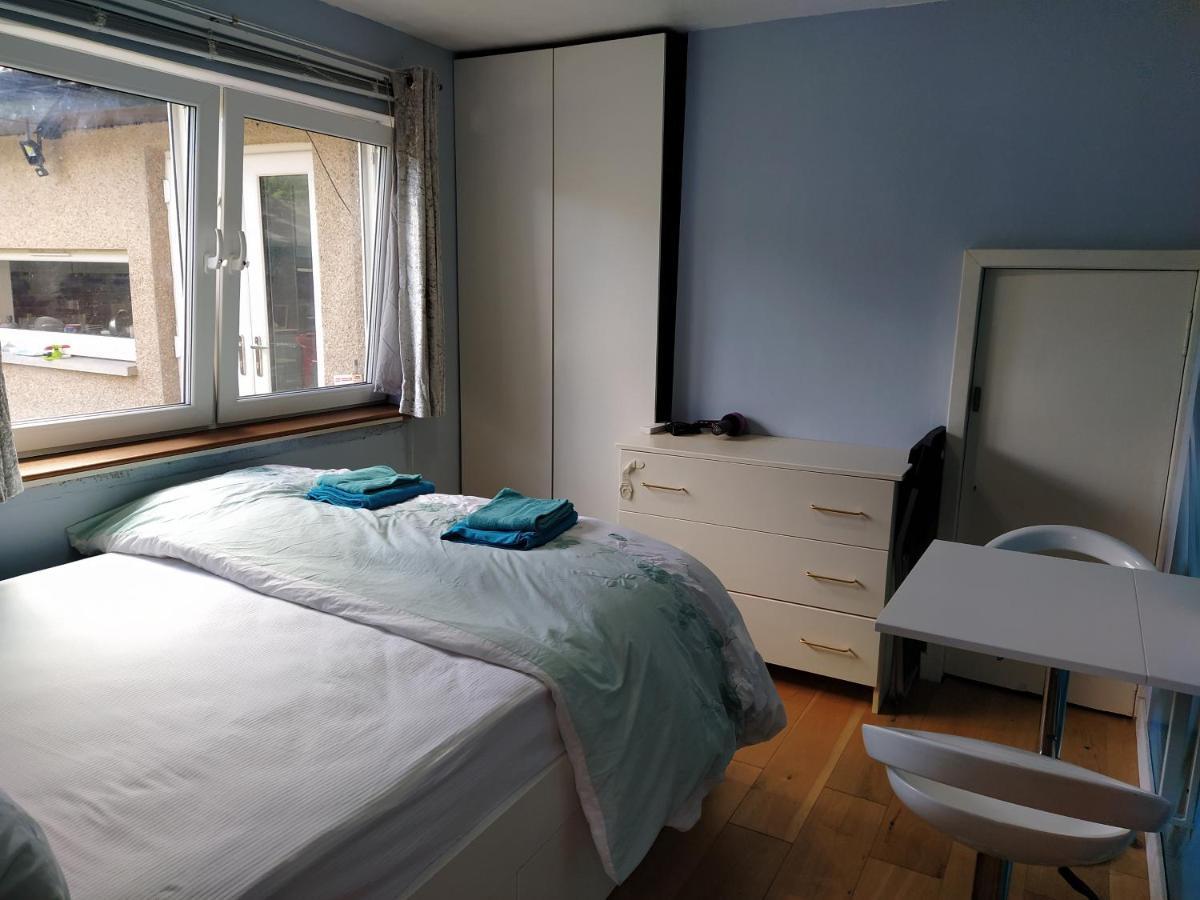 شقة Self Catering Studio Flat إدنبرة المظهر الخارجي الصورة