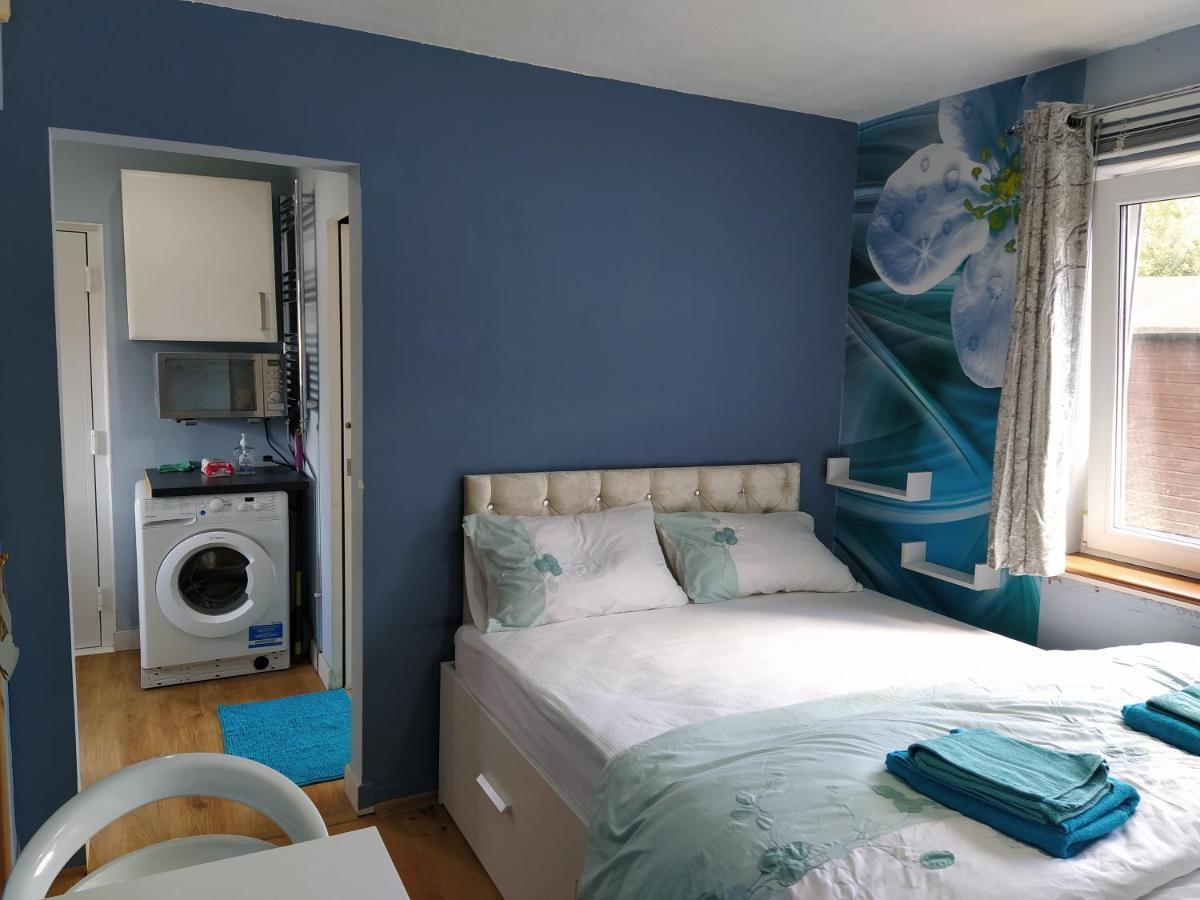 شقة Self Catering Studio Flat إدنبرة المظهر الخارجي الصورة