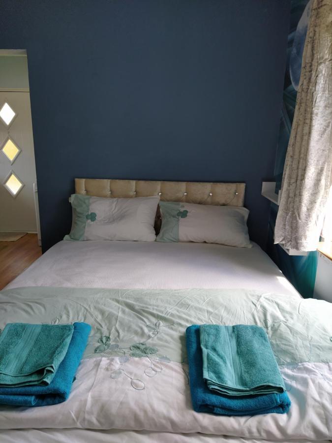 شقة Self Catering Studio Flat إدنبرة المظهر الخارجي الصورة