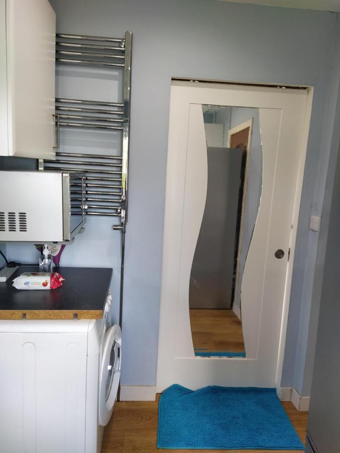 شقة Self Catering Studio Flat إدنبرة المظهر الخارجي الصورة