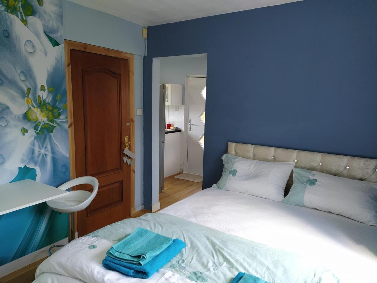 شقة Self Catering Studio Flat إدنبرة المظهر الخارجي الصورة