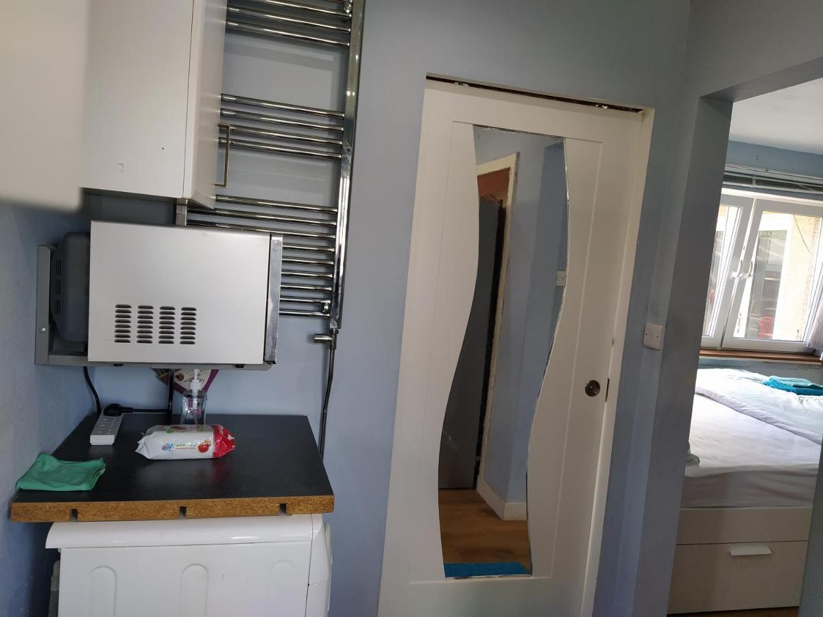 شقة Self Catering Studio Flat إدنبرة المظهر الخارجي الصورة